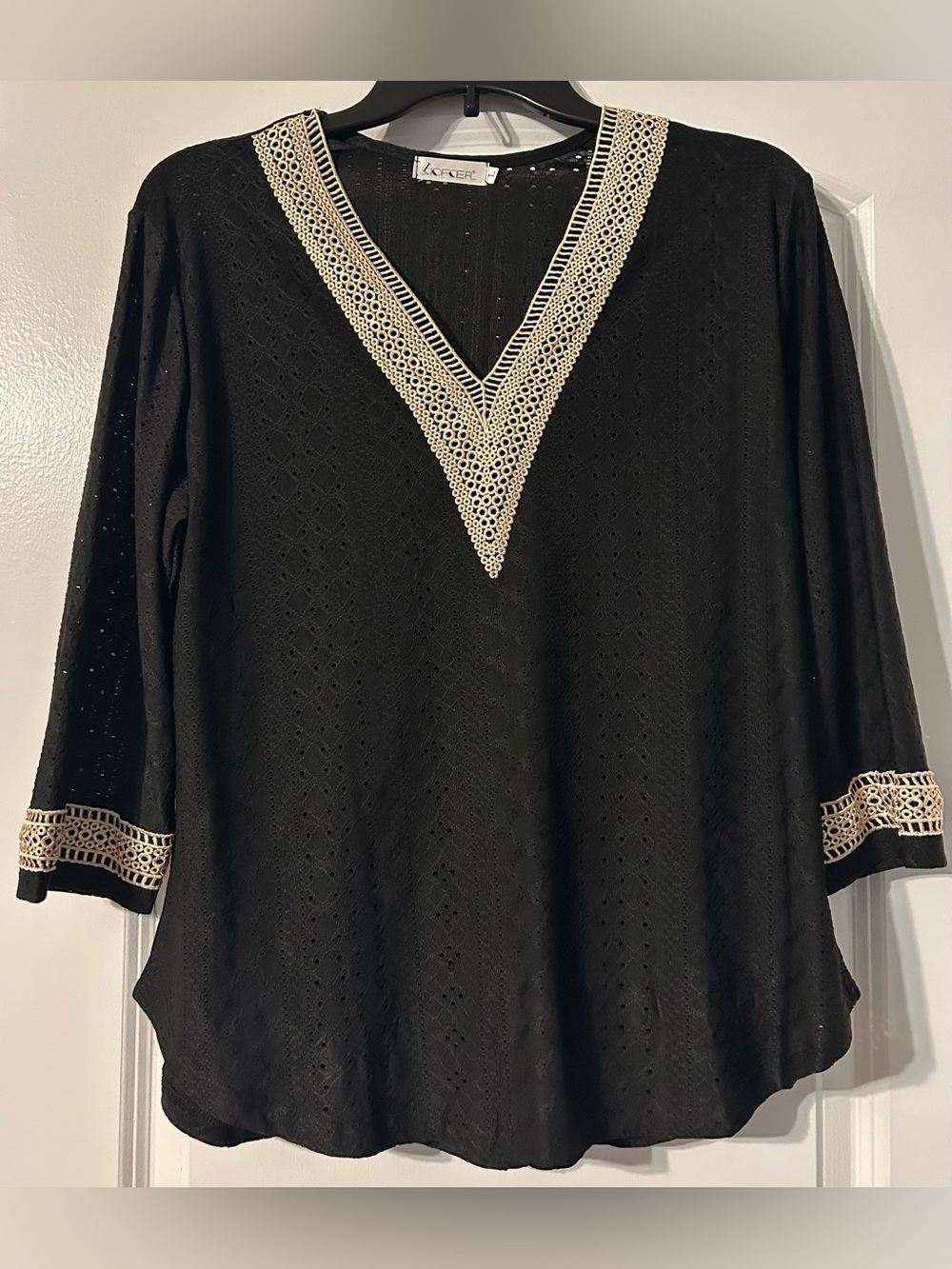 NWOT 3/4 Sleeve Lace Blouse